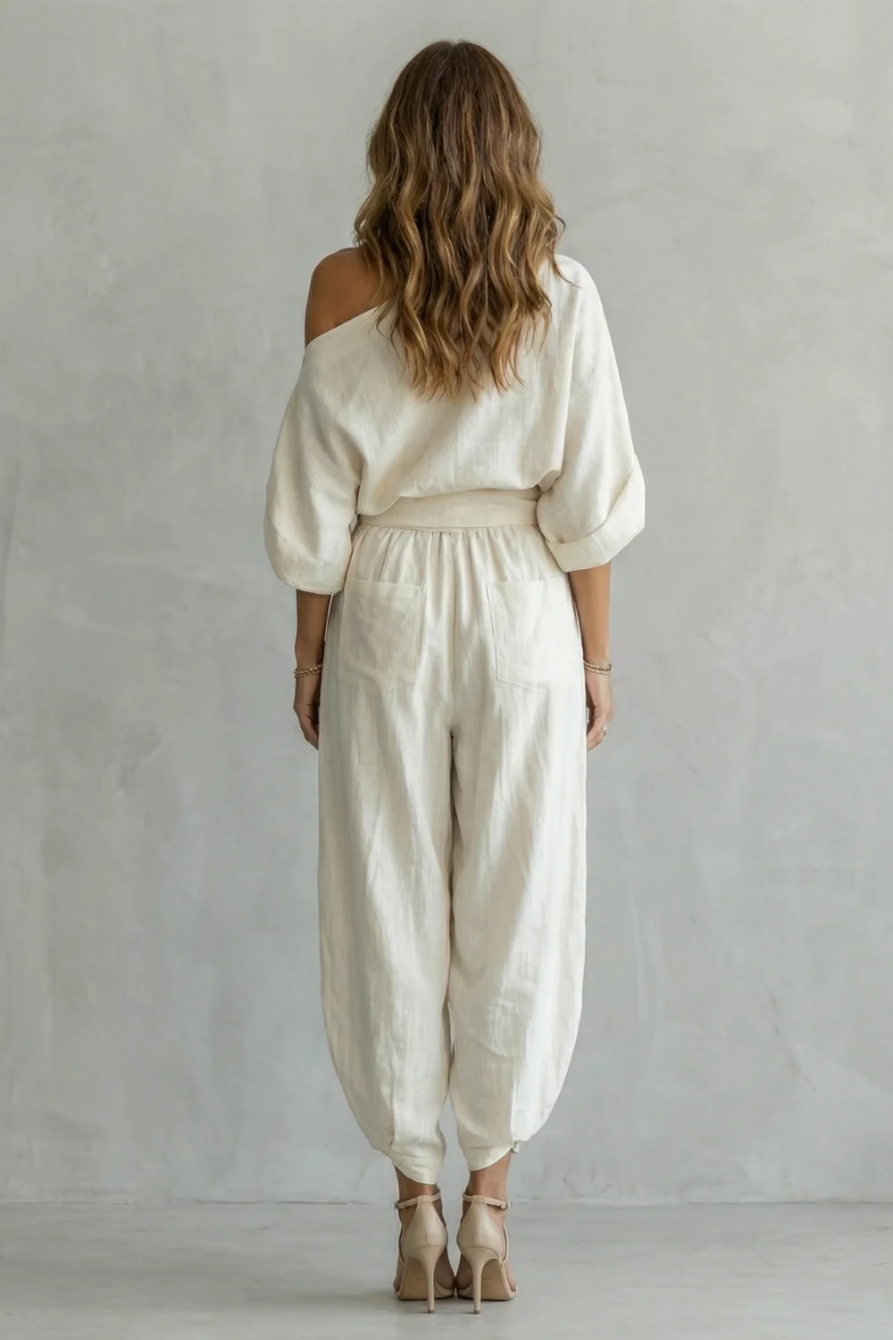 Alméra – Relaxed off shoulder elegance – Two piece set - Image 4