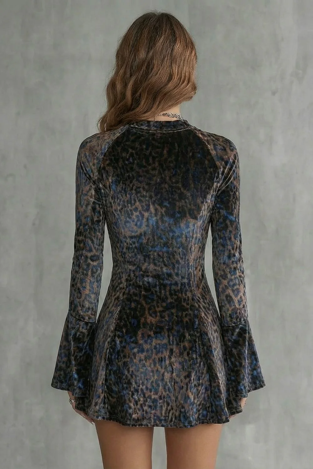 Bellanca – Flared sleeve – Leopard print mini dress - Image 3