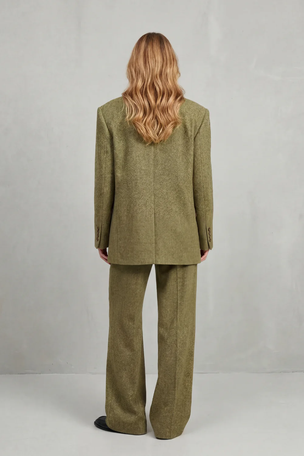 Brenda – Timeless Tailored Set – Structured Blazer & Wide-Leg Trouser - Image 4