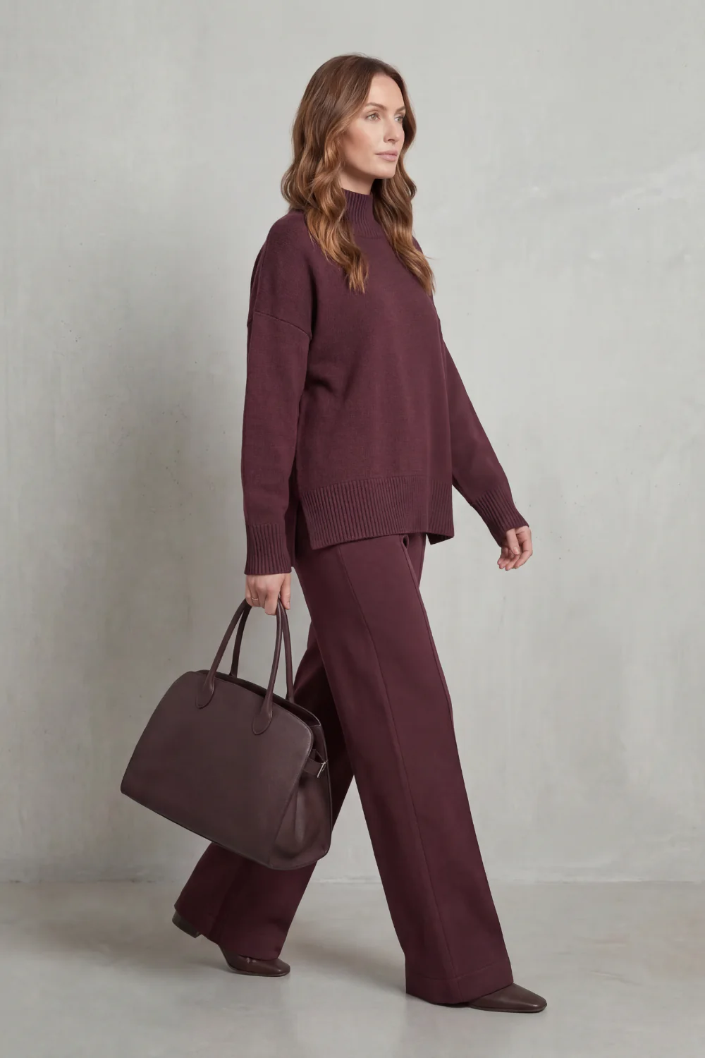 Casavella – Folded collar charm – Knit lounge set - Image 3