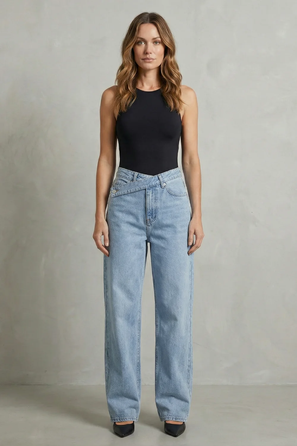Casila – Asymmetrical closure – Straight-leg jeans - Image 6
