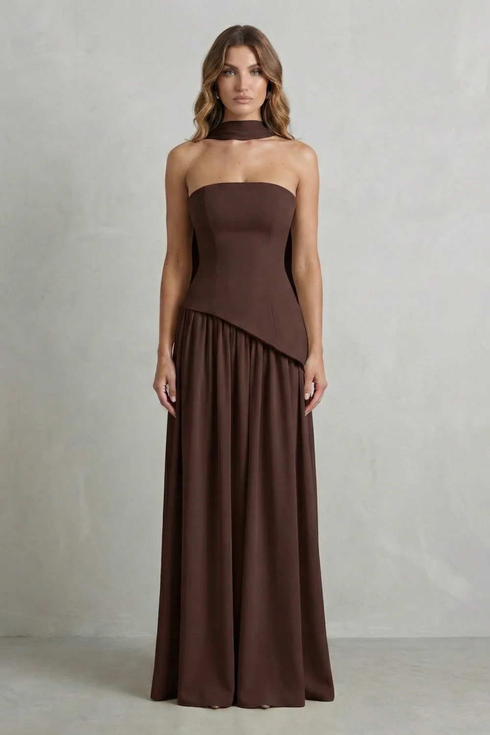 Celestara – Sculpted draped slit – Strapless maxi dress - Image 22