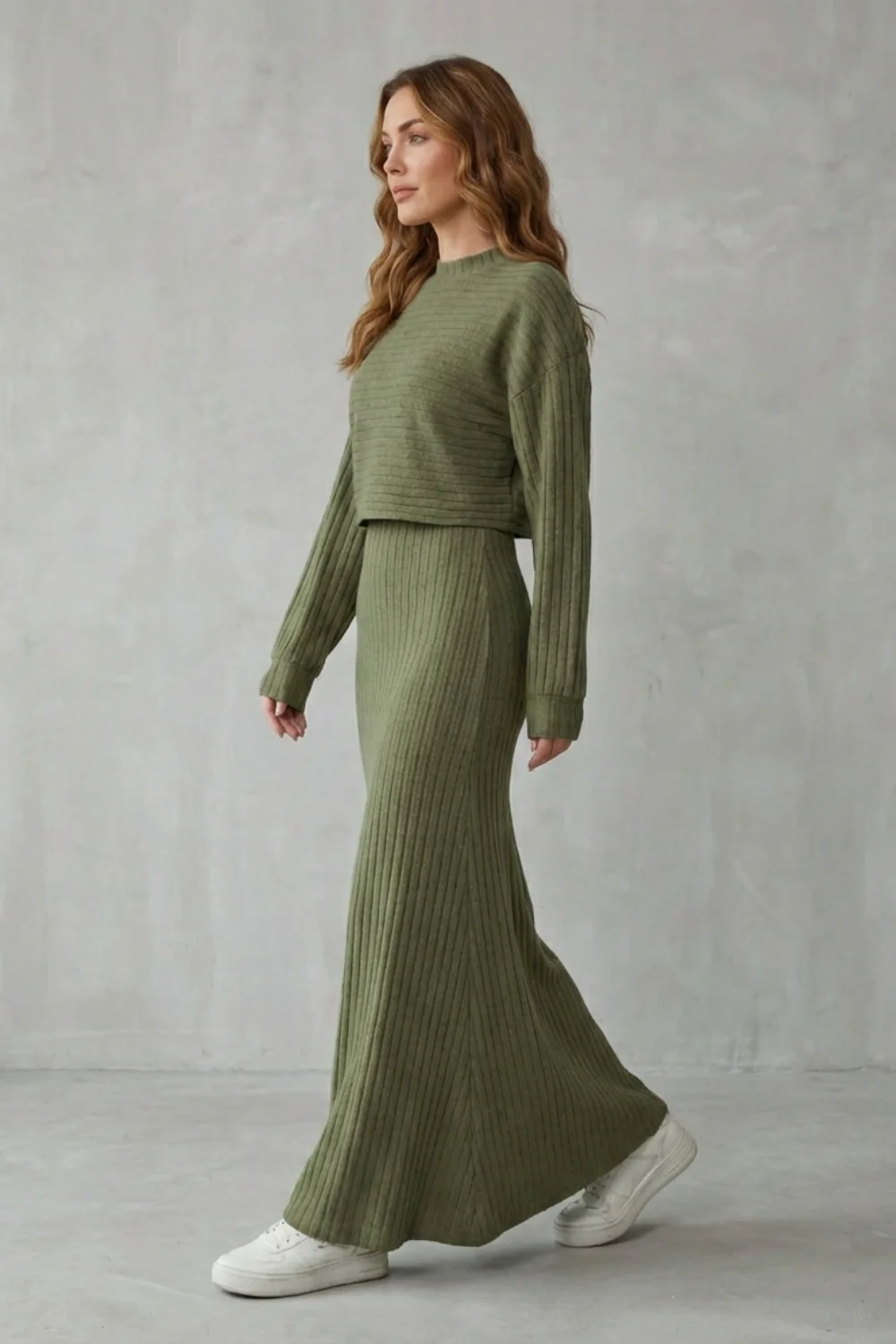 Clara – 2-in-1 Ribbed Knit Set – Maxi Dress & Cropped Pullover - Image 3