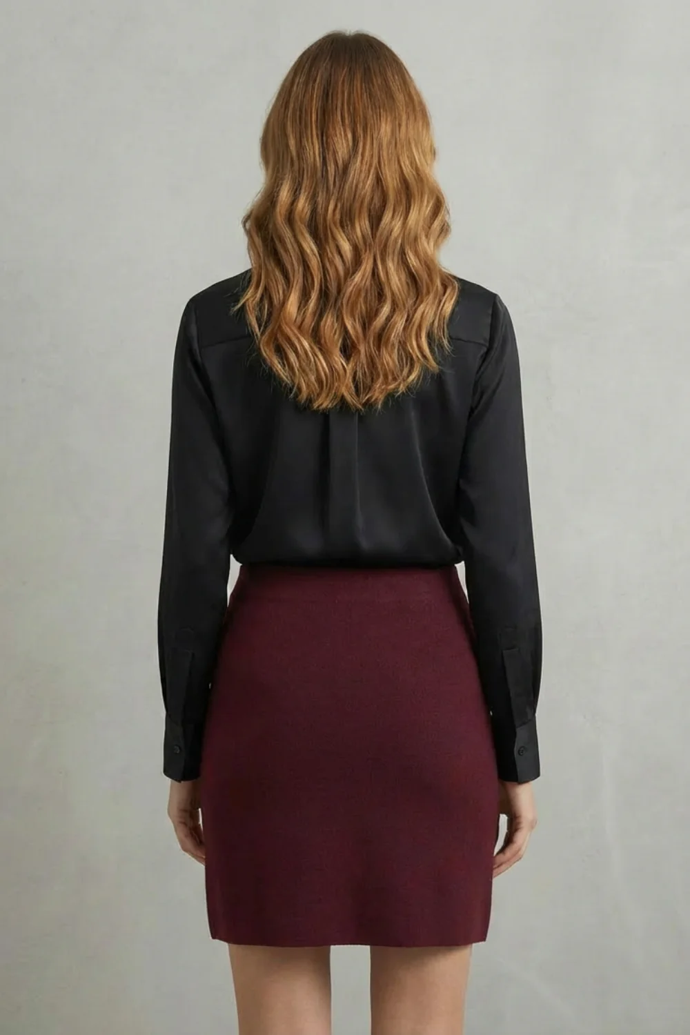 Clarette – Effortless Charm – Knitted Slim Jacket & Skirt Set - Image 12
