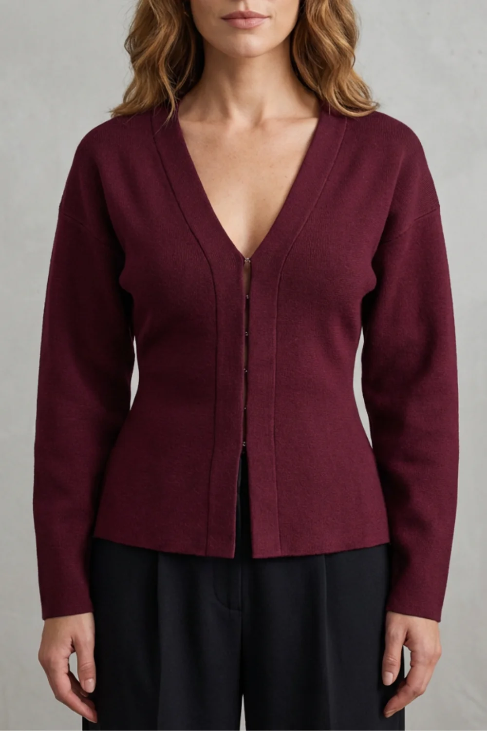 Clarette – Effortless Charm – Knitted Slim Jacket & Skirt Set - Image 5