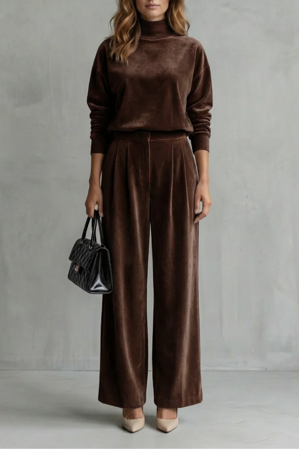 Élianne – Luxe Velour Elegance – Two-Piece Lounge Set - Image 9