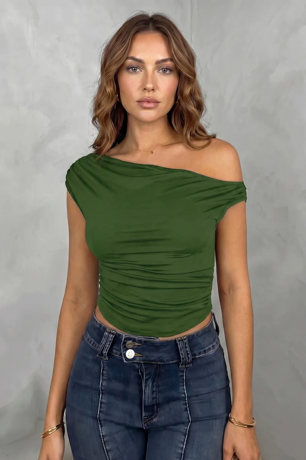 Elovienne – Asymmetric ruched silhouette – One shoulder top - Image 14