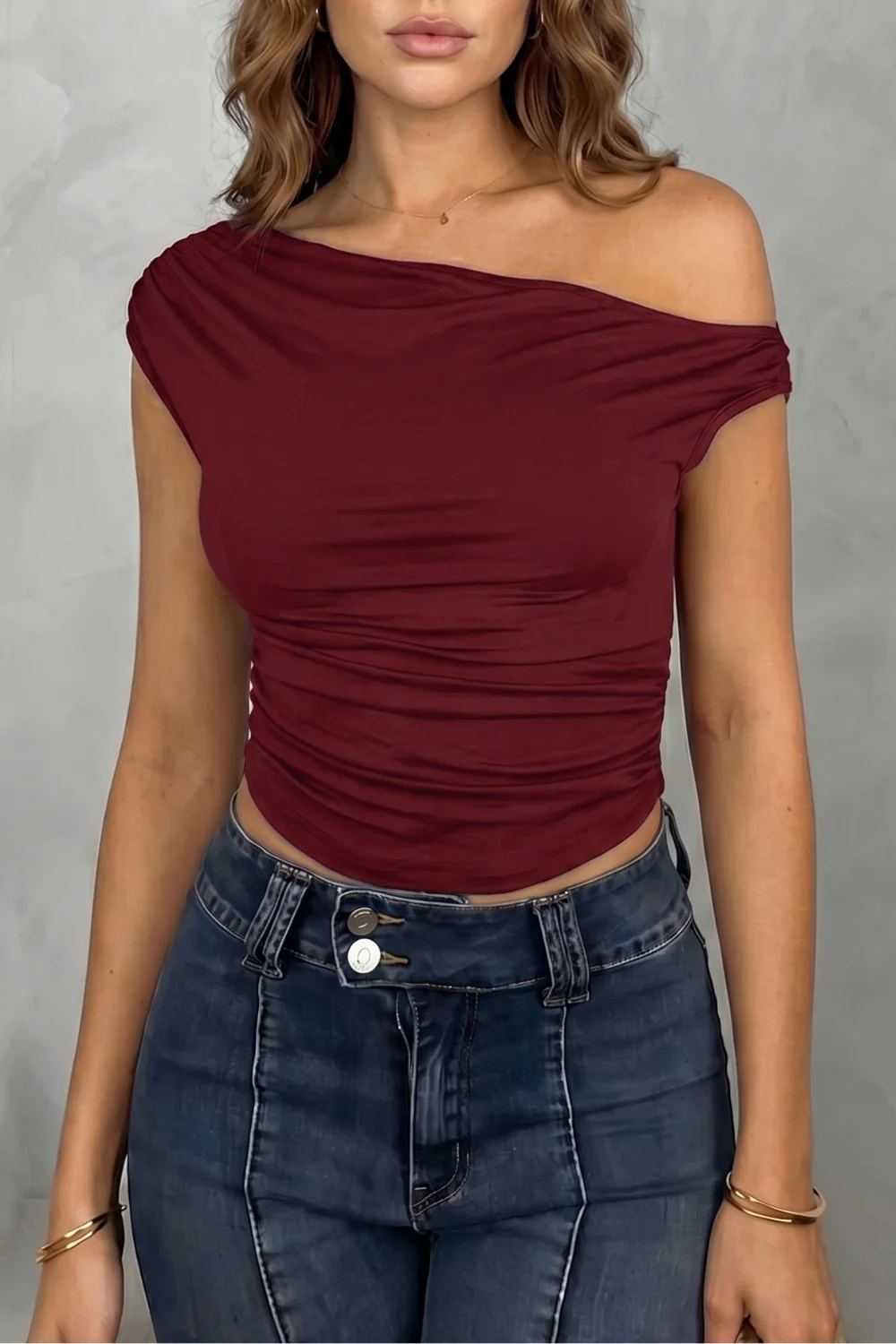 Elovienne – Asymmetric ruched silhouette – One shoulder top - Image 5