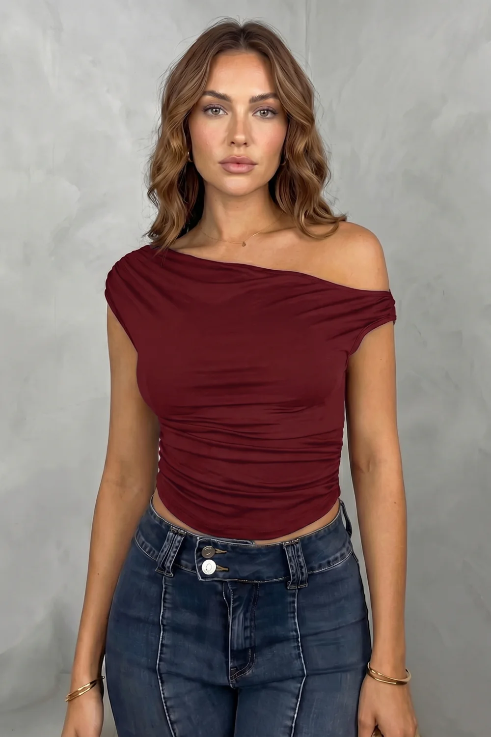 Elovienne – Asymmetric ruched silhouette – One shoulder top - Image 6