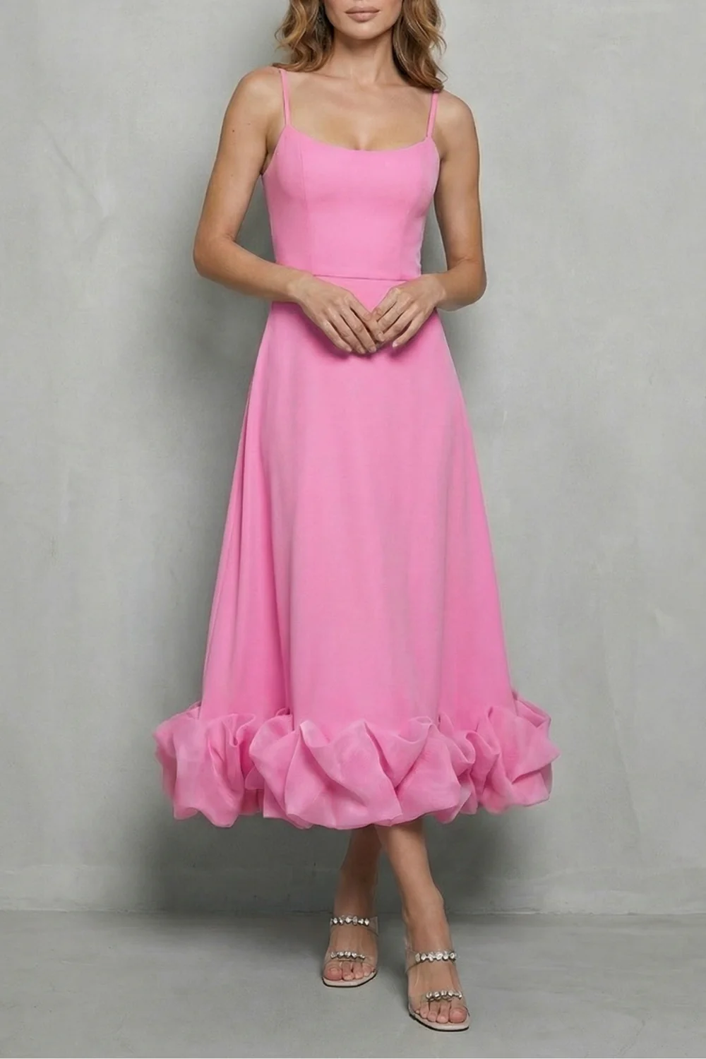 Elowenne – Romantic ruffle hem – Sleeveless midi dress - Image 5