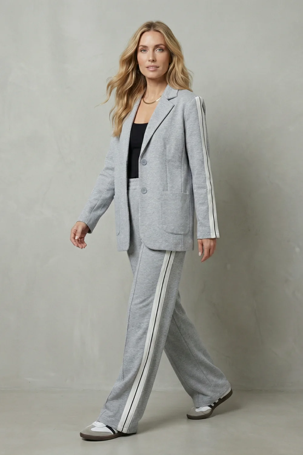 Elvaris – Sporty tailored contrast – Two piece set - Image 3