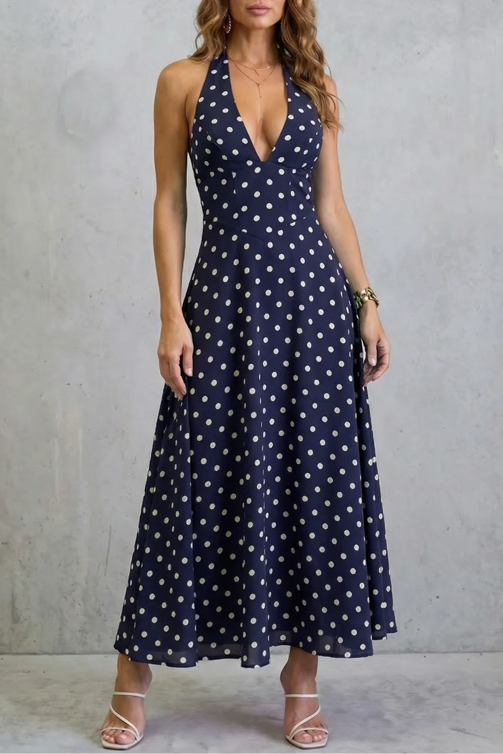 Florévia – Backless floral elegance – Maxi dress - Image 11