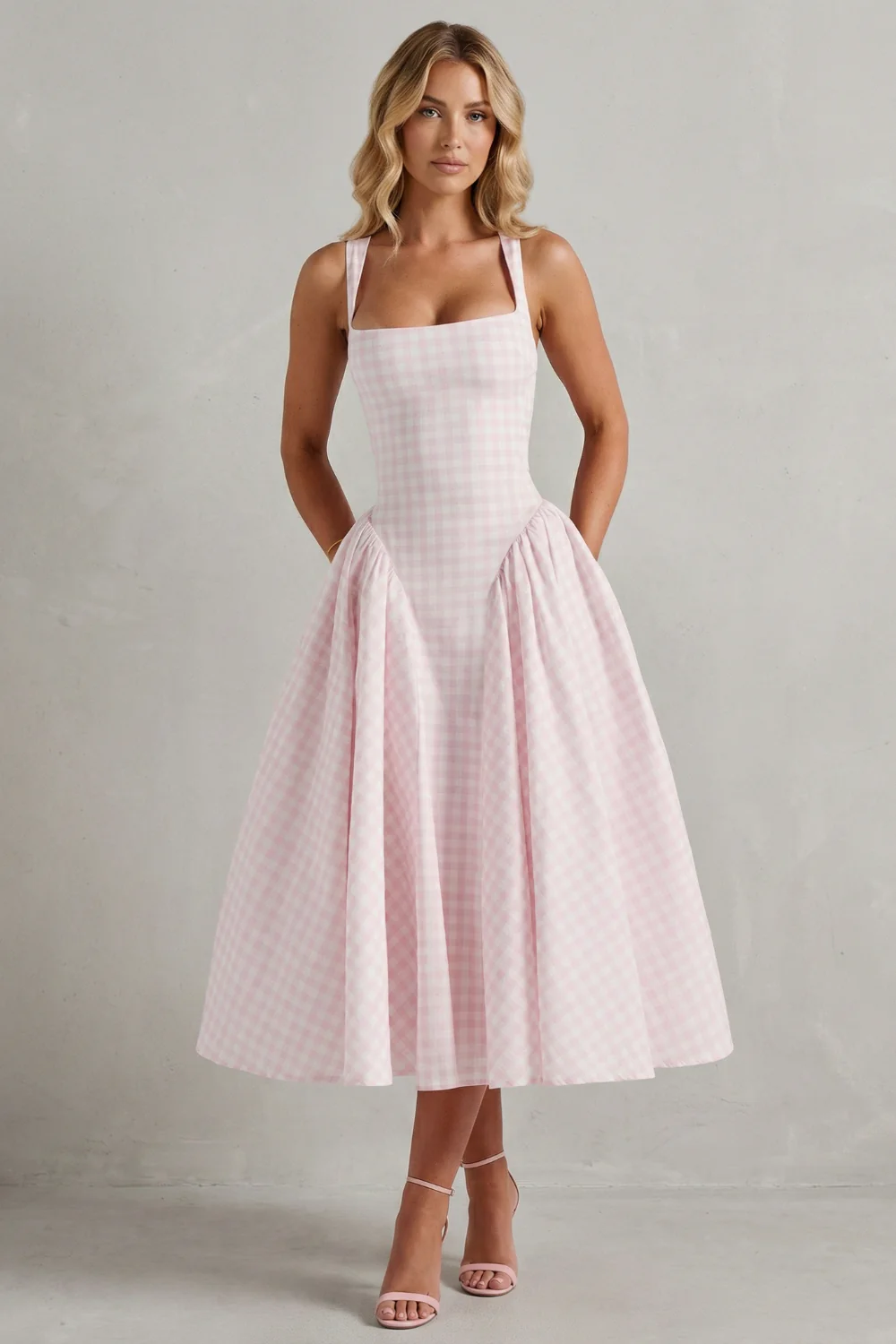 Kaydelle – Gingham summer charm – Midi dress - Image 2
