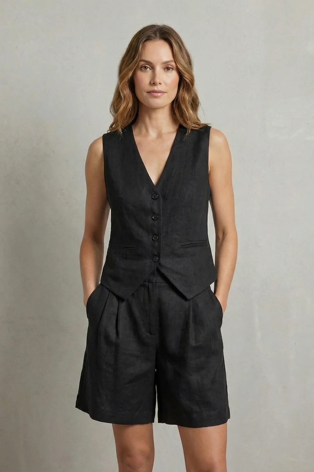Linévora – Tailored summer ease – Vest and short set - Image 8