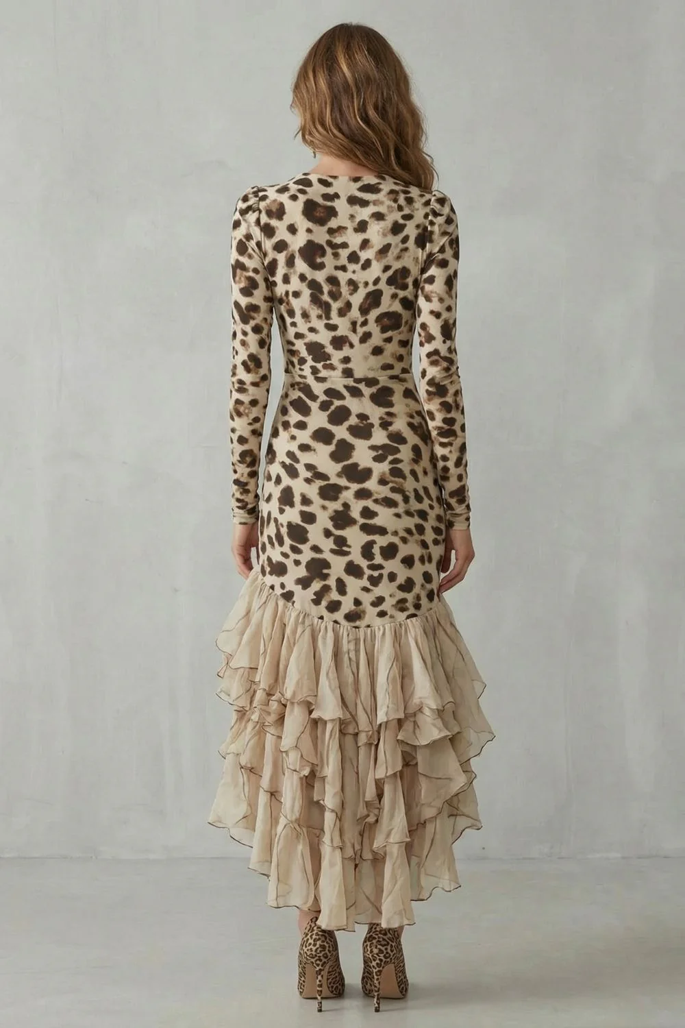 Lioraé – Ruffled hem – Leopard print midi dress - Image 4