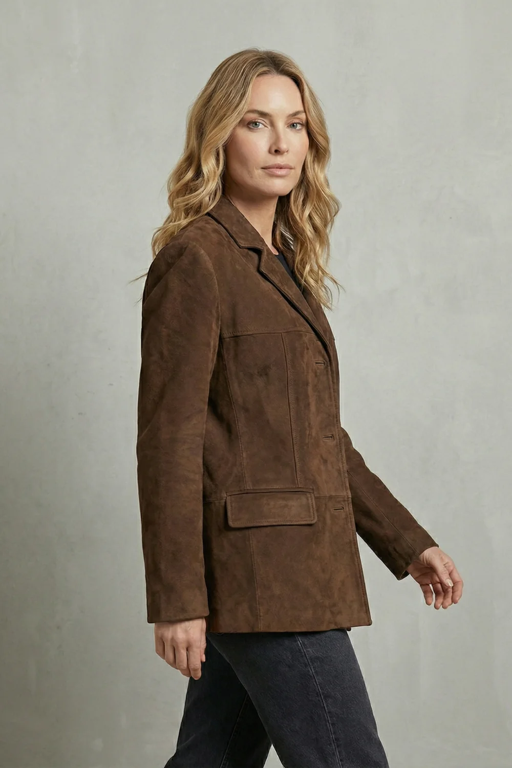 Lorenza – Structured shoulders – Suede blazer - Image 3