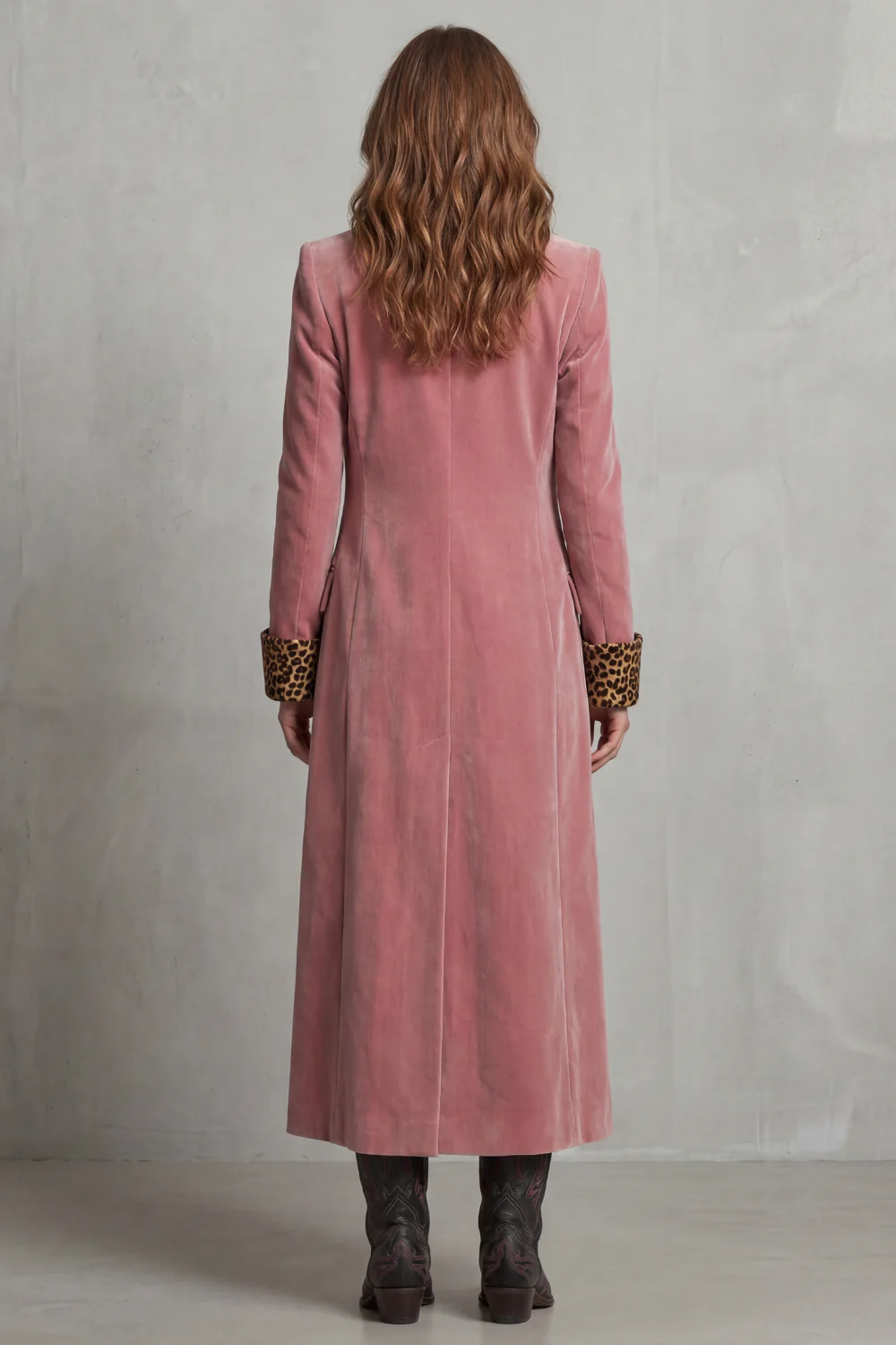 Lusavine – Leopard-lined velvet elegance – Long coat - Image 4