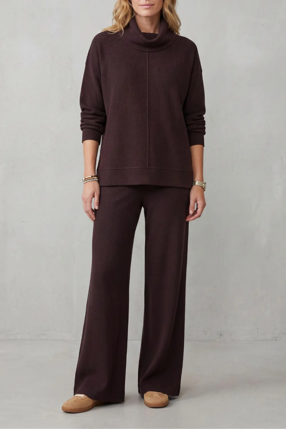 Luverra – Relaxed elegance – Two-piece lounge set - Image 10