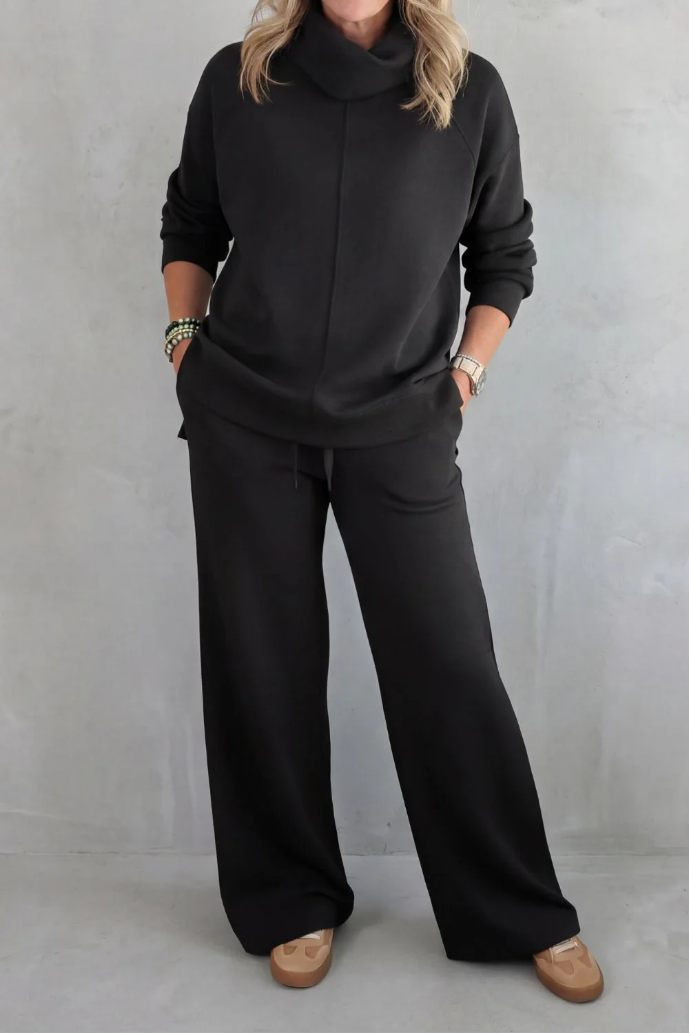 Luverra – Relaxed elegance – Two-piece lounge set - Image 6