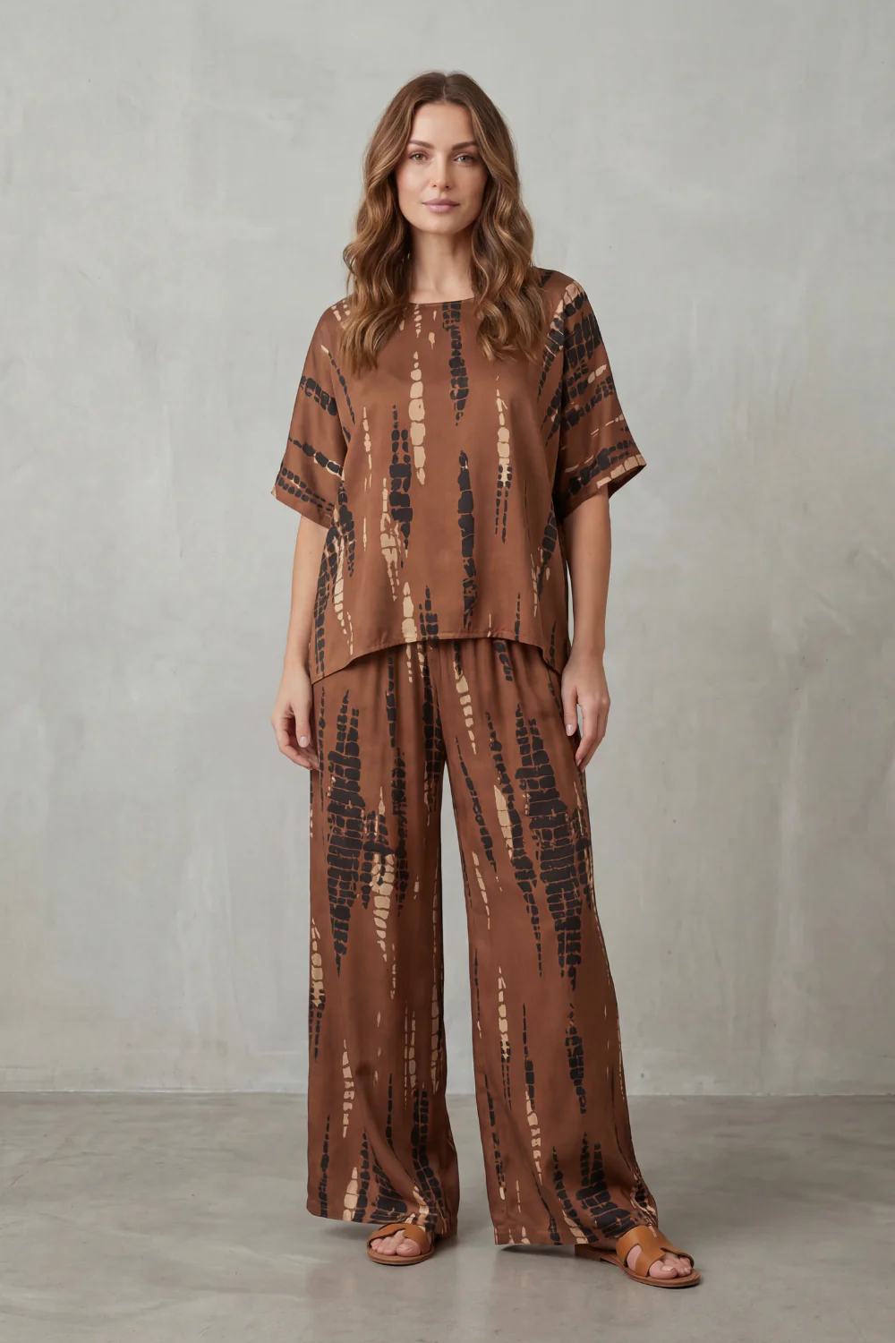Marie – Abstract Print Detail – Wide-Leg Lounge Set - Image 10