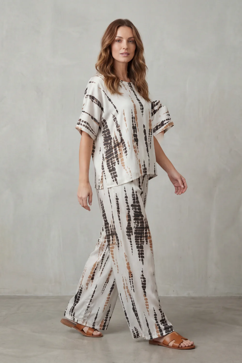 Marie – Abstract Print Detail – Wide-Leg Lounge Set - Image 3