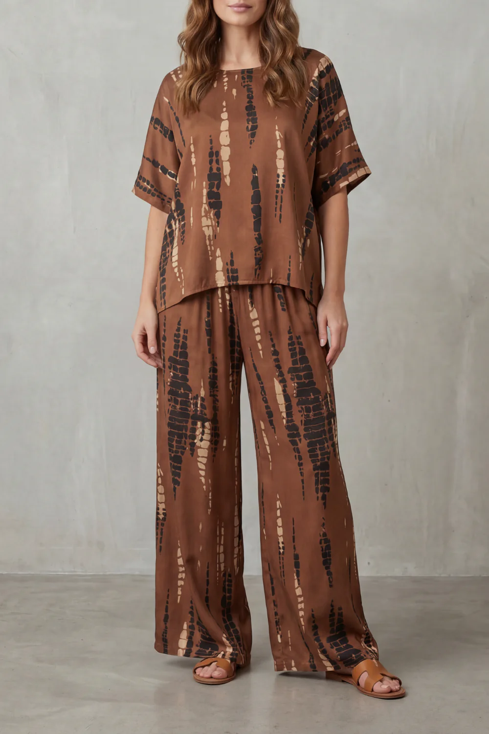 Marie – Abstract Print Detail – Wide-Leg Lounge Set - Image 9