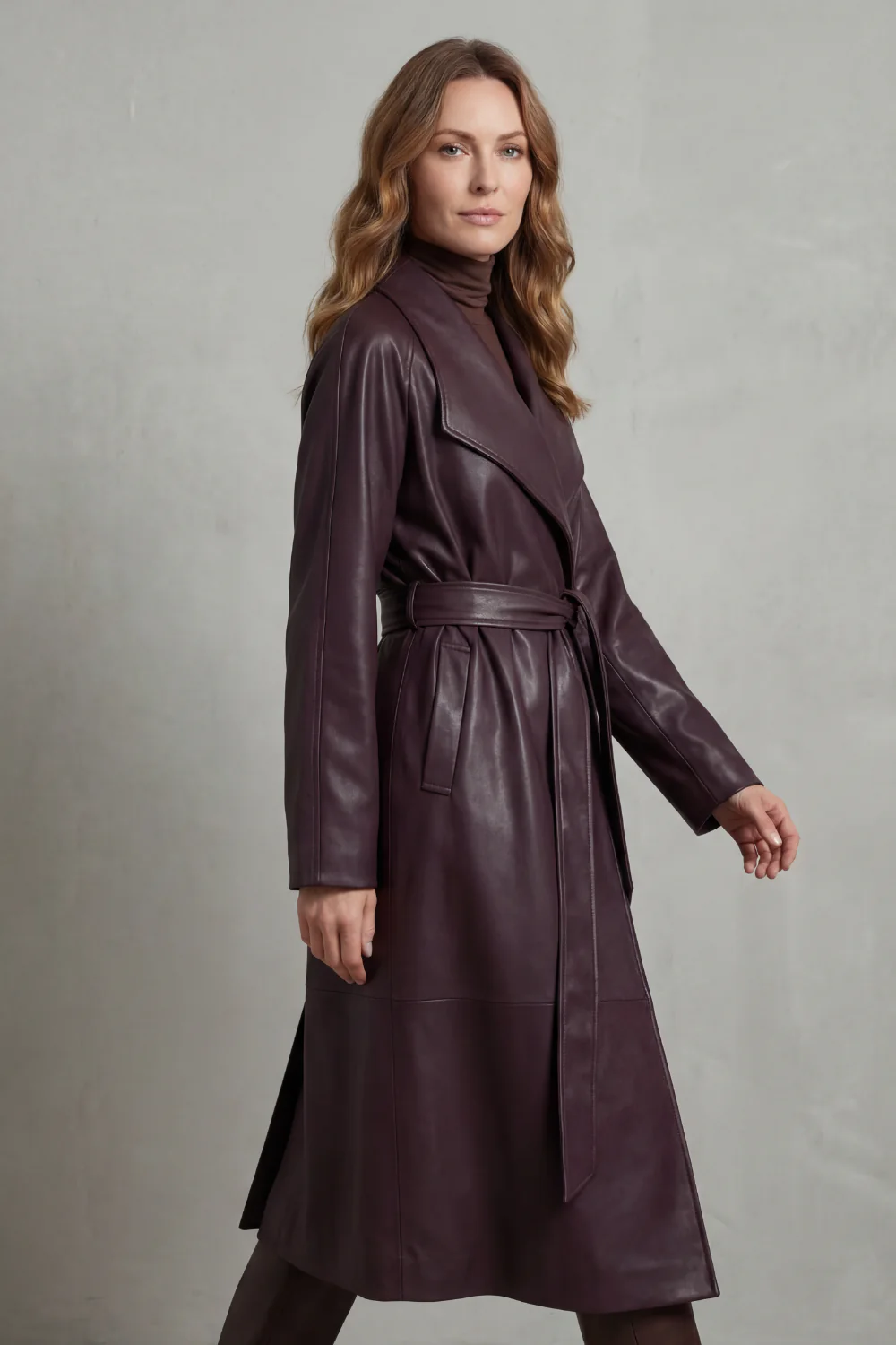 Marzienne – Waist-cinching silhouette – Faux leather trench coat - Image 3