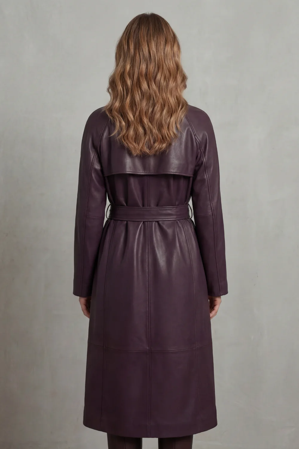 Marzienne – Waist-cinching silhouette – Faux leather trench coat - Image 4