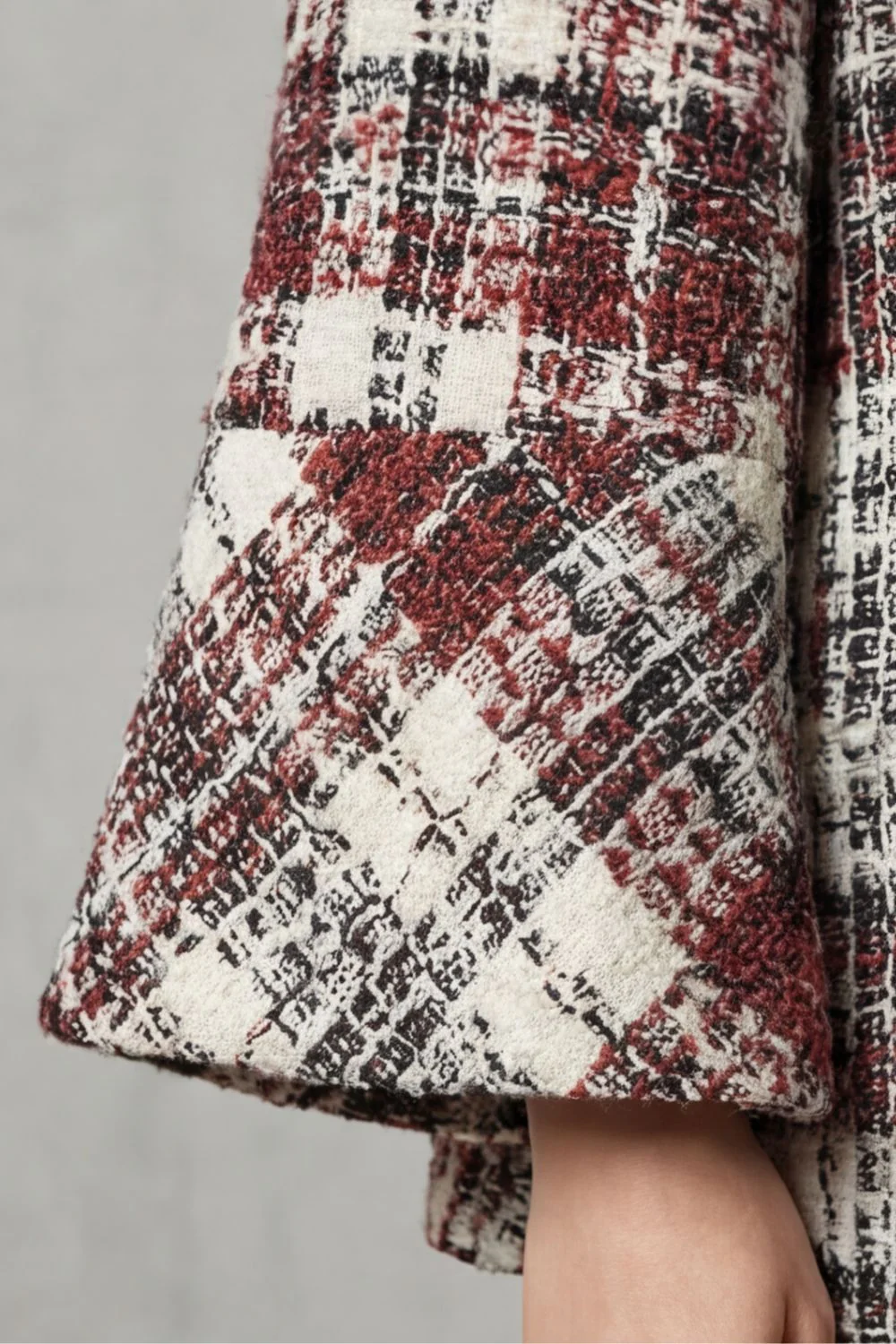 Rosélle – Vintage check flair – Wool cape coat - Image 5