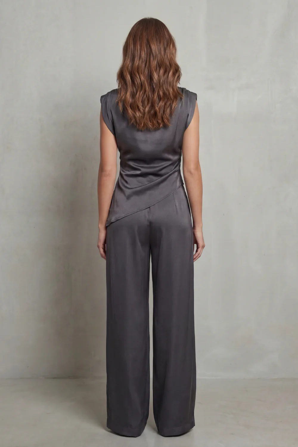 Selora – Draped waist detail – Casual elegance set - Image 4