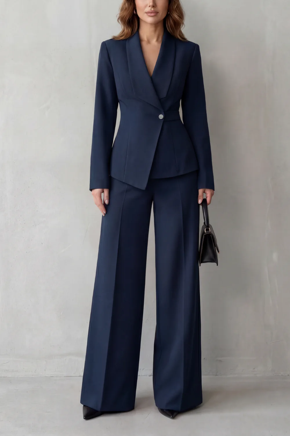 Valdérie – Sculpted waist – Tailored suit set - Image 13