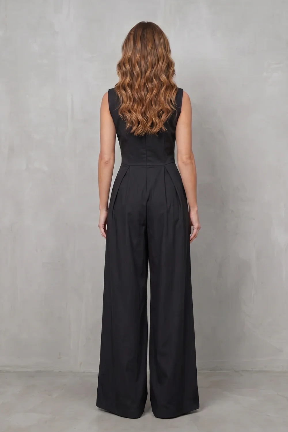Valerisse – Sculpted zip-front elegance – Wide leg jumpsuit - Image 4