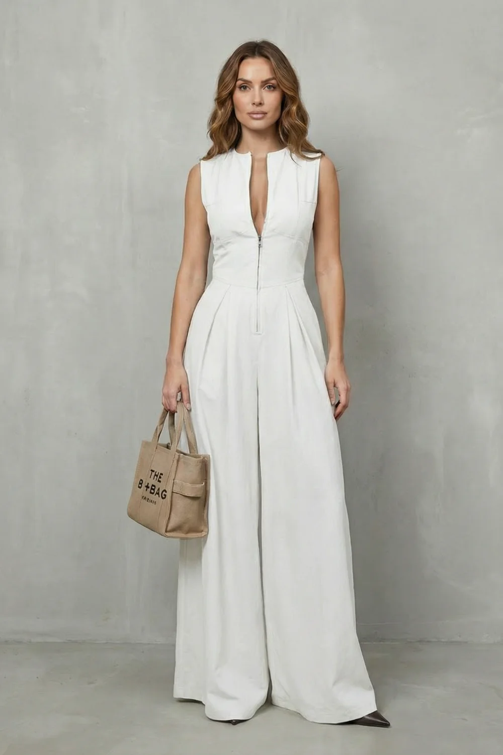 Valerisse – Sculpted zip-front elegance – Wide leg jumpsuit - Image 8