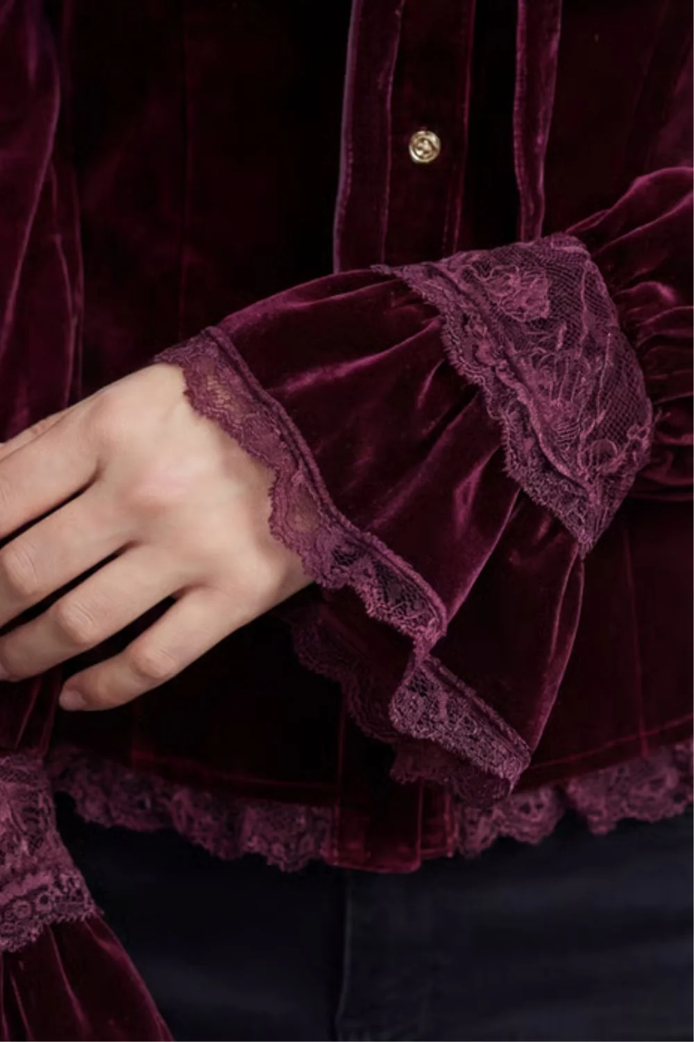 Vignoletta – Ruffled velvet lace – Victorian blouse - Image 6